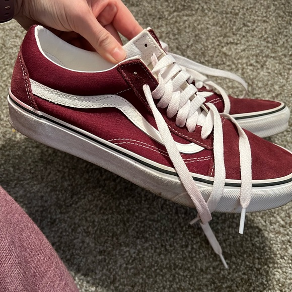Burgundy Vans Old Skool Low Top - Picture 4 of 5
